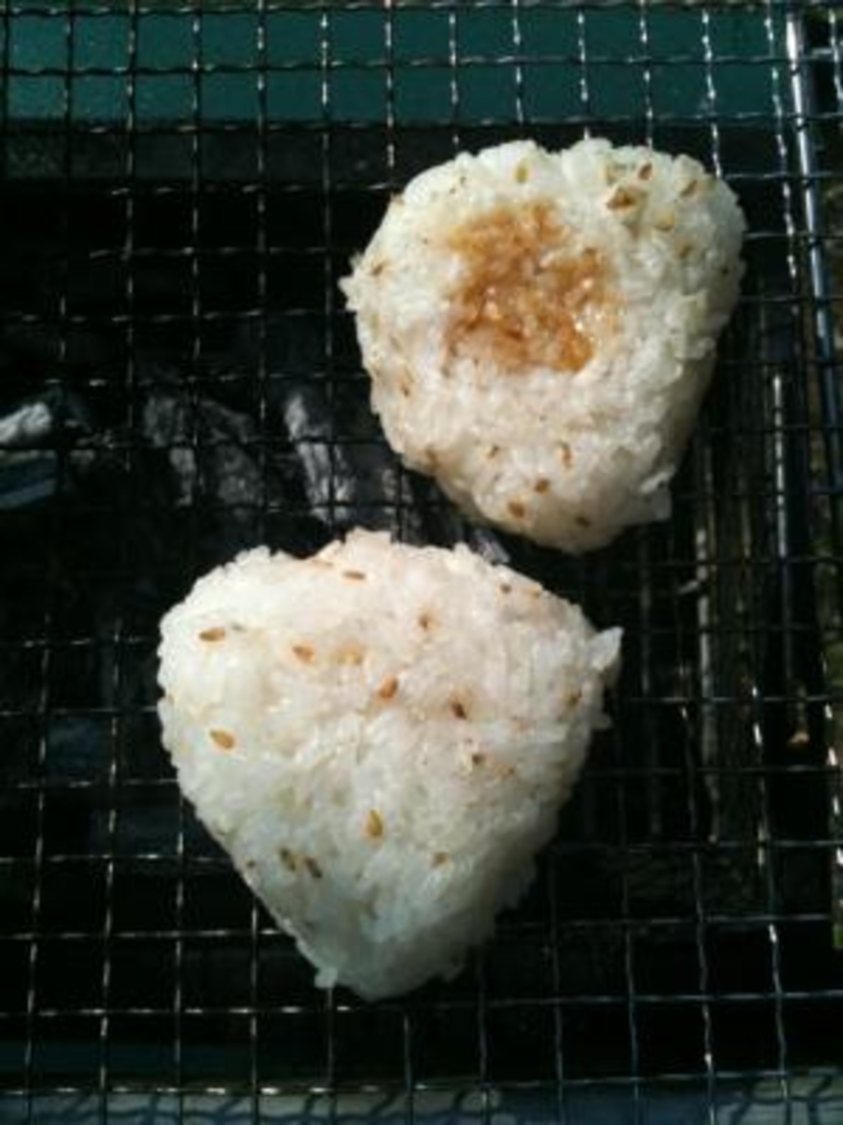 qに ごま塩焼きおにぎり レシピ 作り方 By Ringyt りん 楽天レシピ qに ごま塩焼きおにぎり レシピ 作り方 By Ringyt りん 楽天レシピ